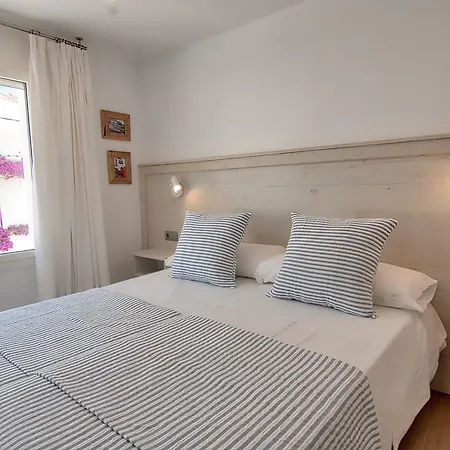 Apartment Sant Roc A Minute From The Calella De Palafrugell