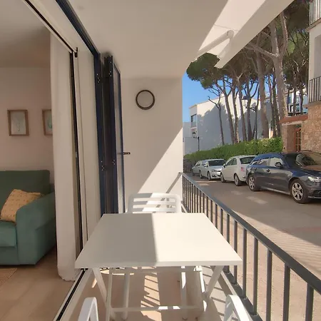 Apartment Sant Roc A Minute From The Calella De Palafrugell