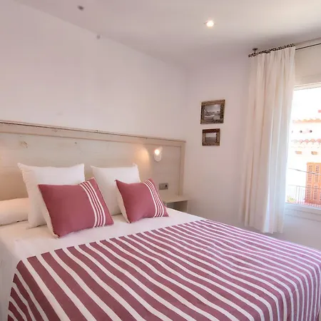Apartament Sant Roc A Minute From The
