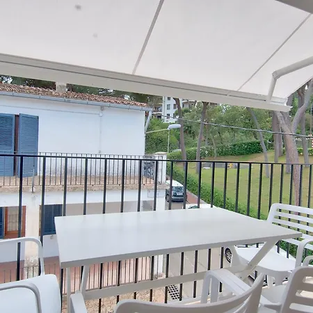 Apartment Sant Roc A Minute From The Calella De Palafrugell