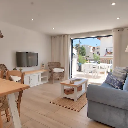 Apartment Sant Roc A Minute From The Calella De Palafrugell
